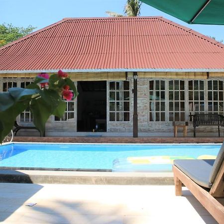 Villa Gt 53 Джили Трауанган Екстериор снимка